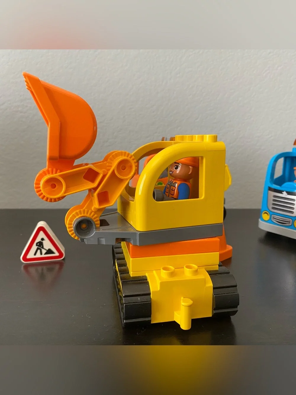 Lego Duplo Construction Truck & Figures Playset